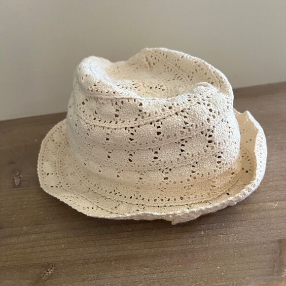 Baby GAP Girls Shimmer Crochet Fedora Summer Hat Off White M/L - Picture 3 of 6